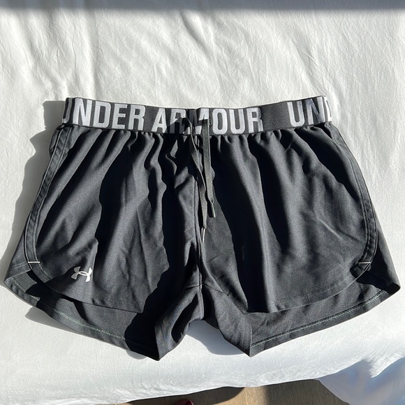 Under Armour Grey Loose Shorts - Small - Picture 1 of 4